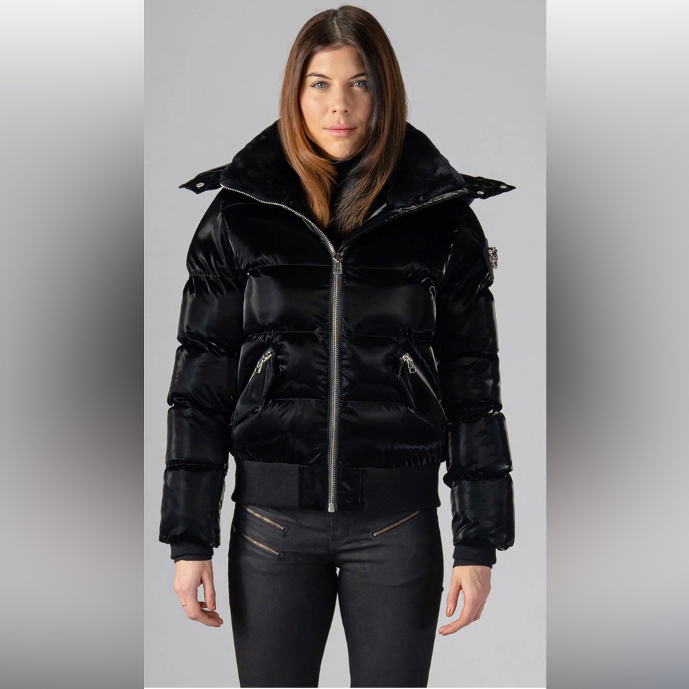 WOODPECKER WOMEN'S WOODY BOMBER JACKET - ALL WET BLACK.  Size L